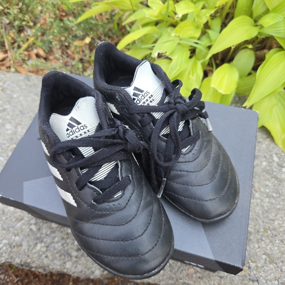 Adidas Kids Black and White Sneakers - Picture 2 of 3